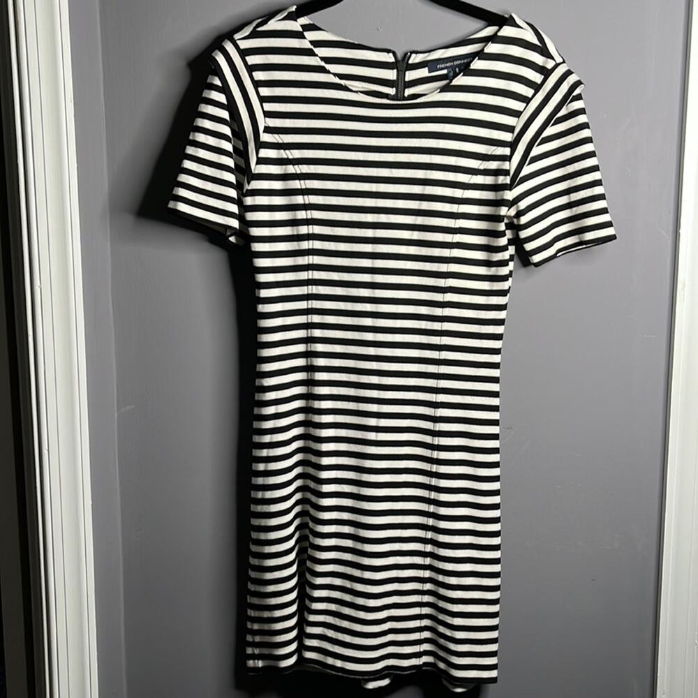 French Connection Black and White Striped Short Sleeve Dress Size 8UK- SIZE 4US